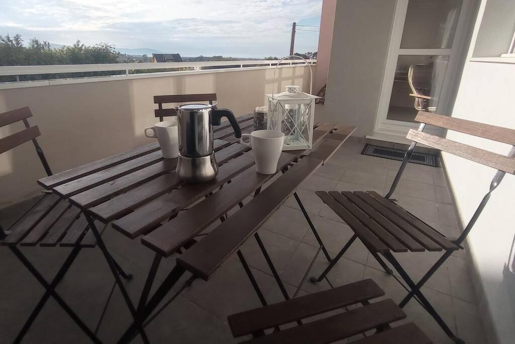 Apartamento Playa Catedrales Con Terraza Barreiros Exterior photo
